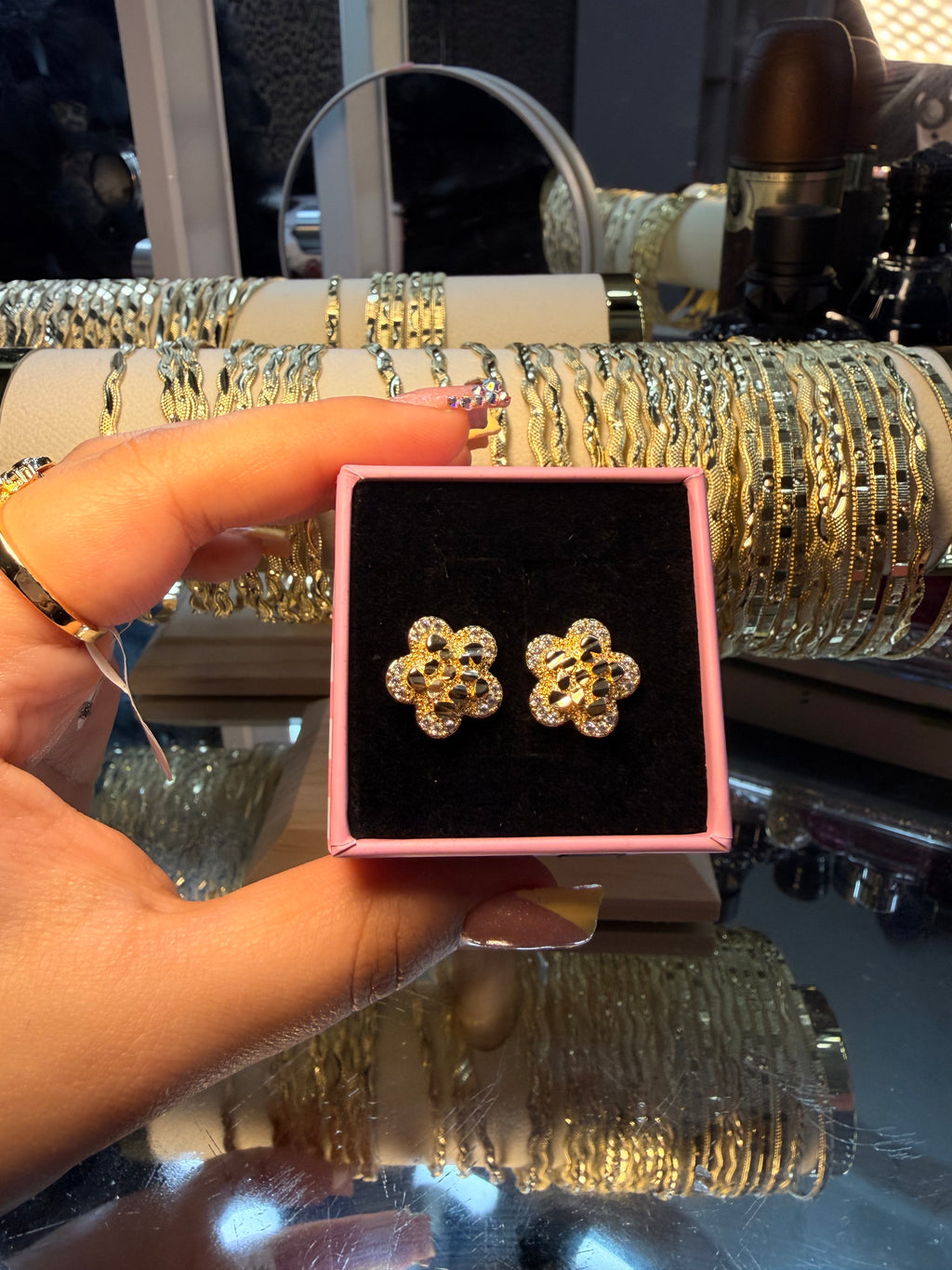 FLOWER NUGGET EARRINGS